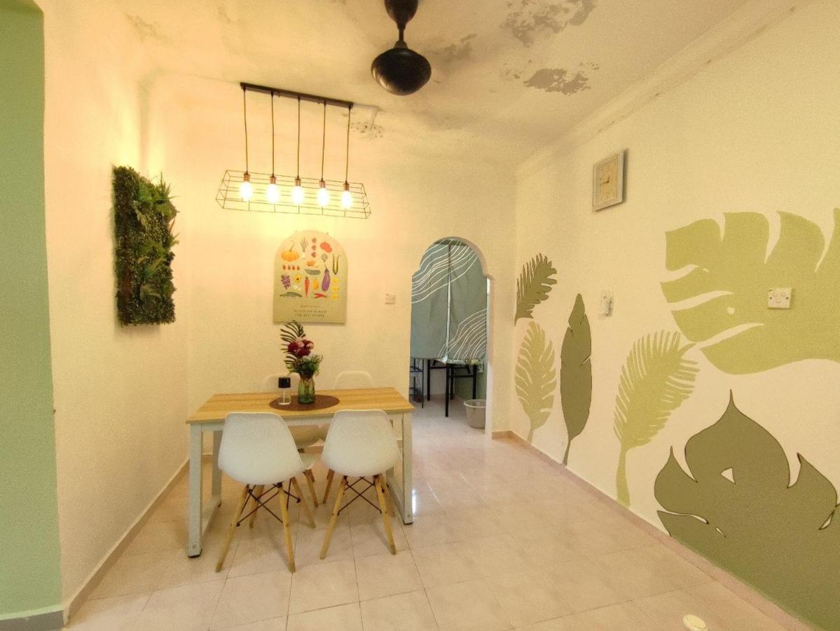 Mini Green Homestay Кулаи Экстерьер фото