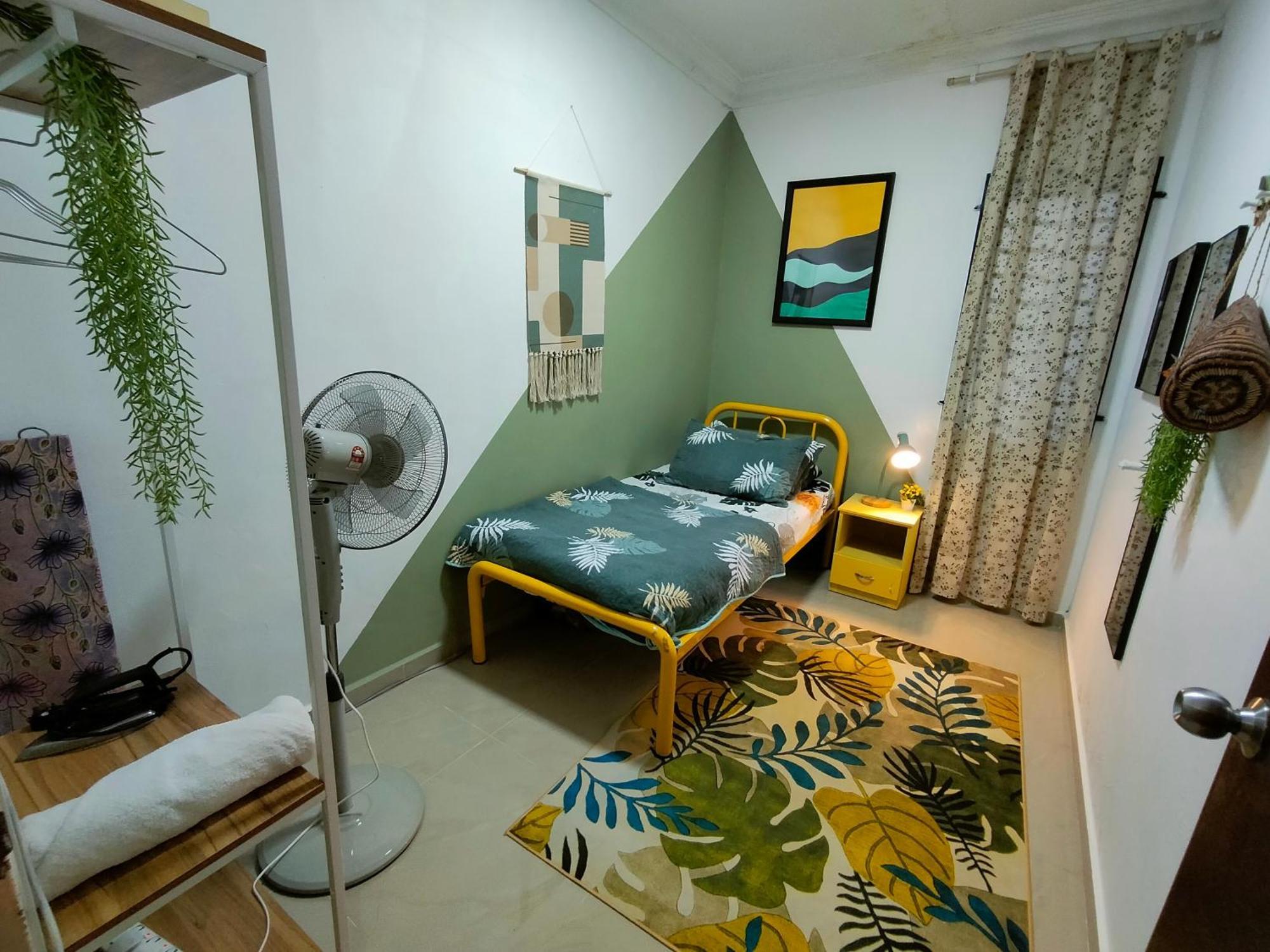 Mini Green Homestay Кулаи Экстерьер фото