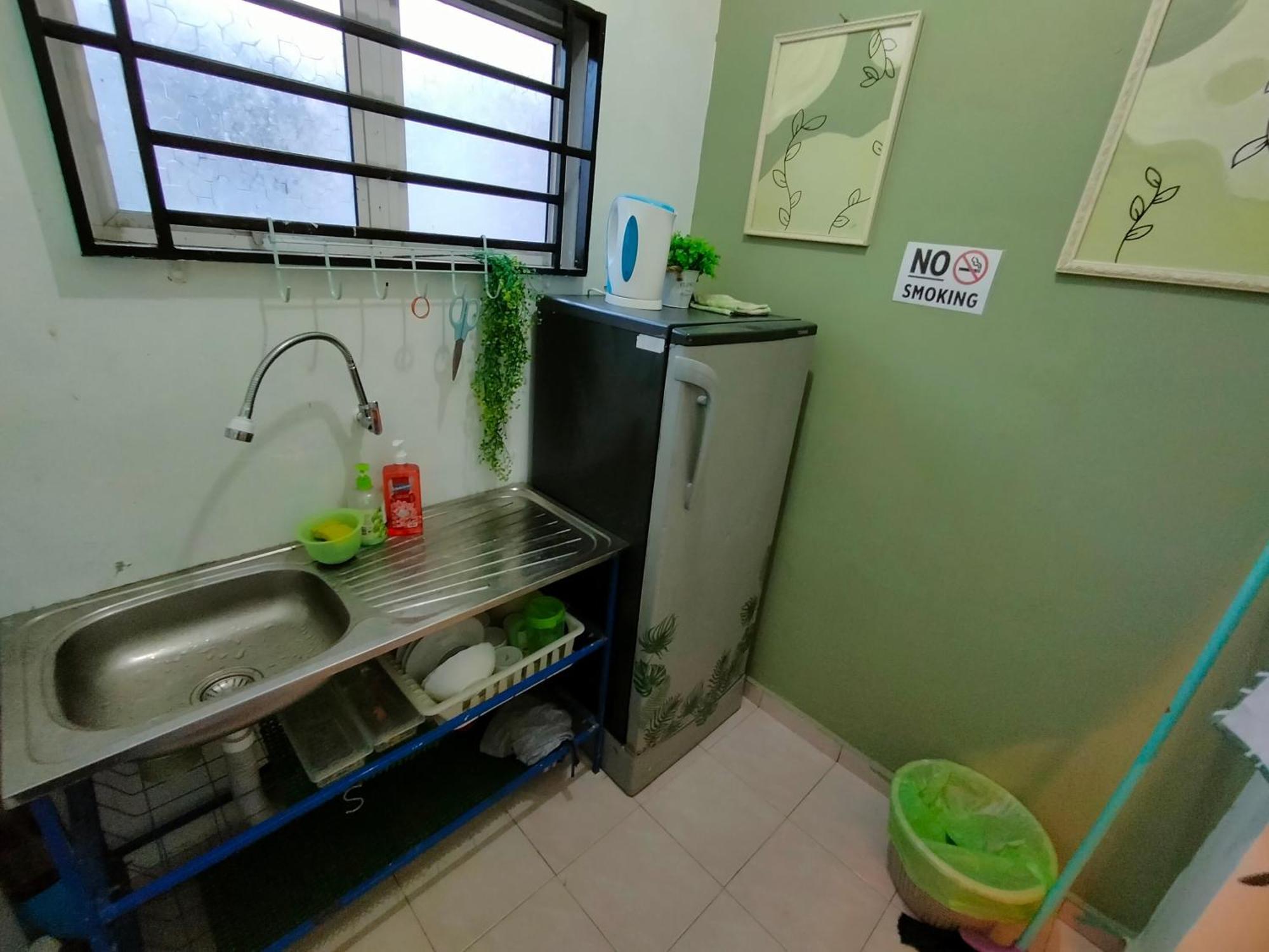 Mini Green Homestay Кулаи Экстерьер фото